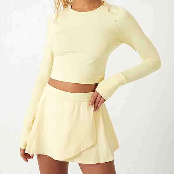 PacSun · NWT Yellow LA Hearts by PacSun Active All Out Long Sleeve Crop Top - Picture 10 of 13